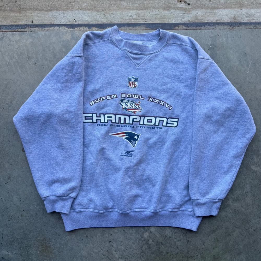 Vintage Reebok New England Patriots Super Bowl XXXVI Champions Sweatshirt Gray L